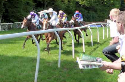 Cartmel Races1